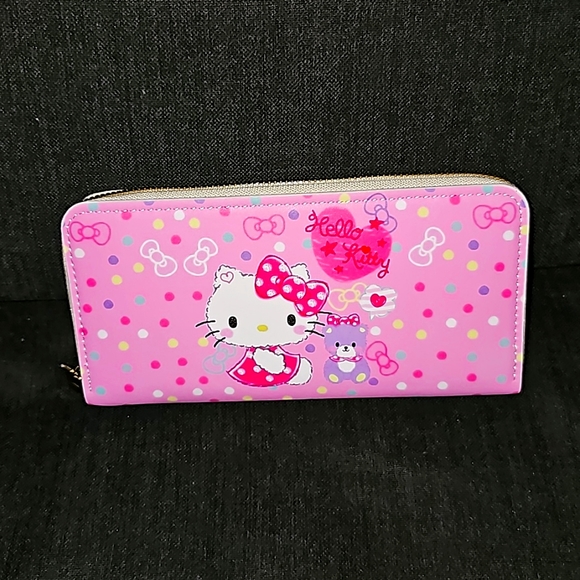 Sanrio Hello Kitty Set - Picture 3 of 7